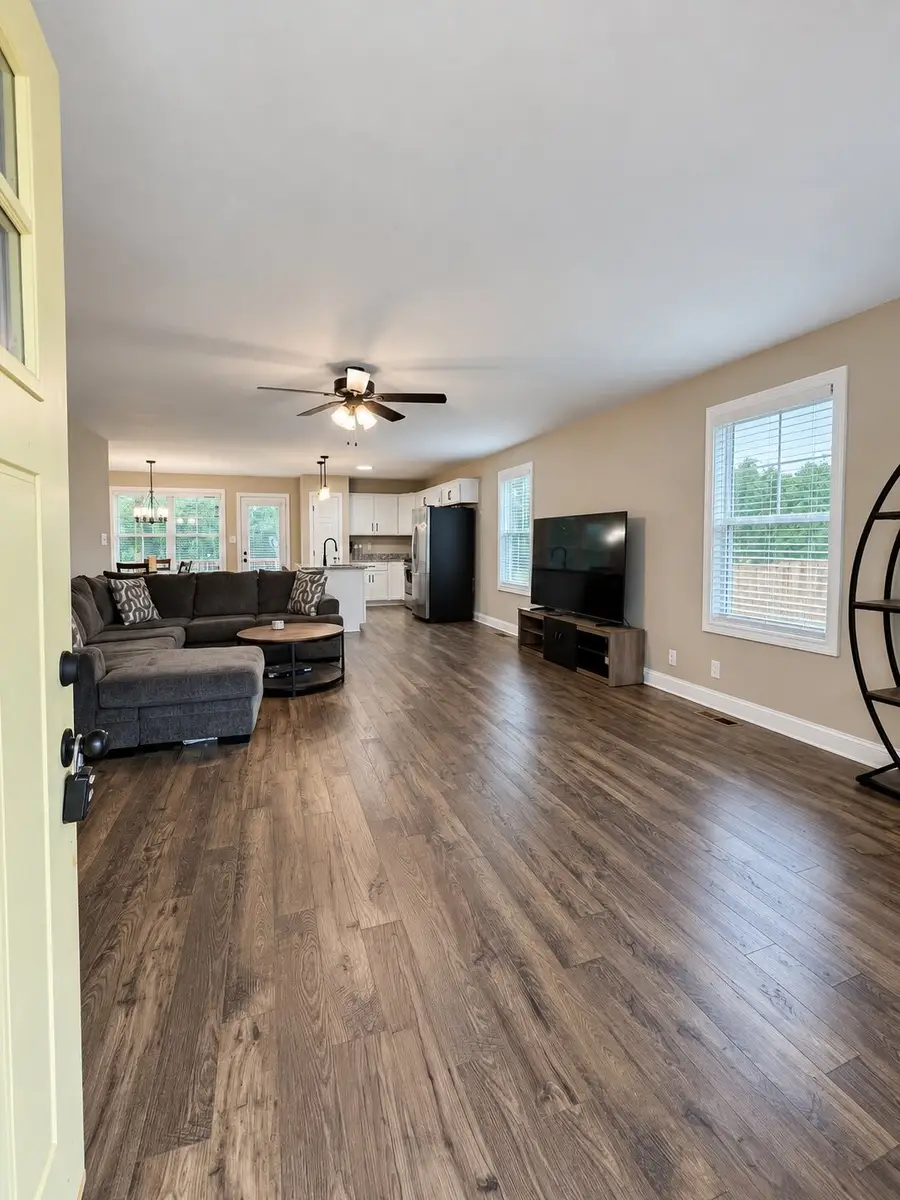 214 Ardell Dr, Clarksville, TN 37040 - #3