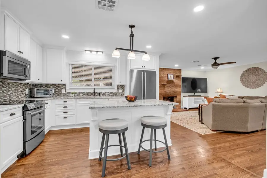 2518 Meadowood Dr, Nashville, TN 37214 - #3