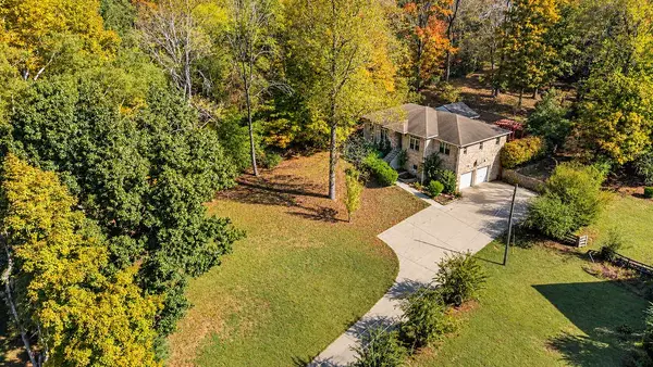 8008 Quail Creek Rd, Nashville, TN 37221