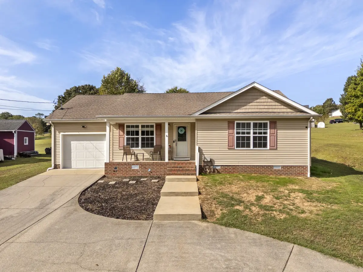 1008 Creek Bottom Rd, White Bluff, TN 37187 - #1