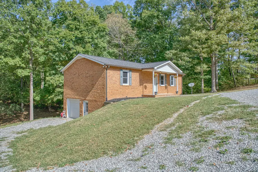 6807 Bluff Springs Rd, Smithville, TN 37166 - #2
