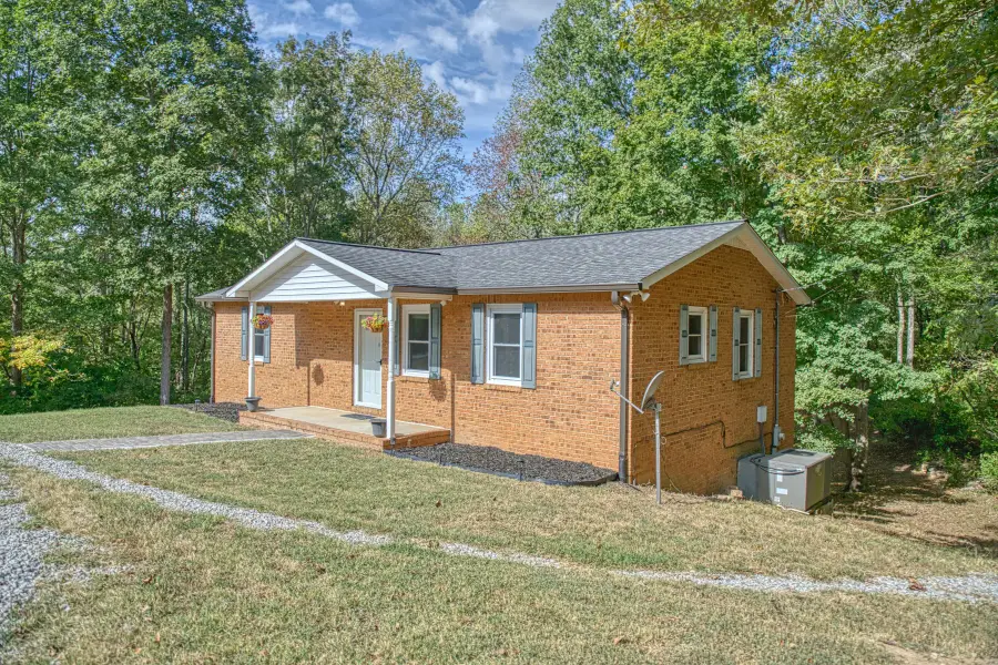 6807 Bluff Springs Rd, Smithville, TN 37166 - #3