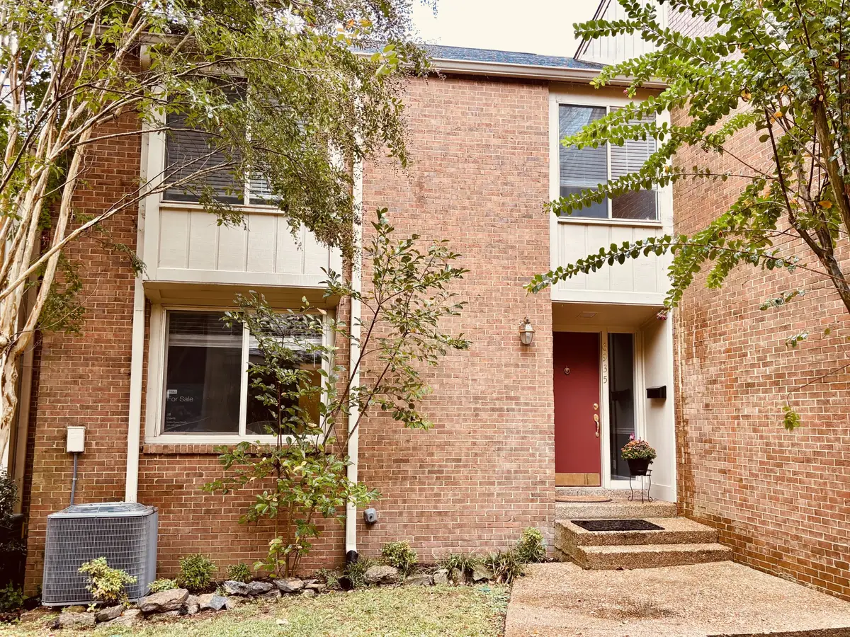 6935 Highland Park Dr, Nashville, TN 37205 - #1