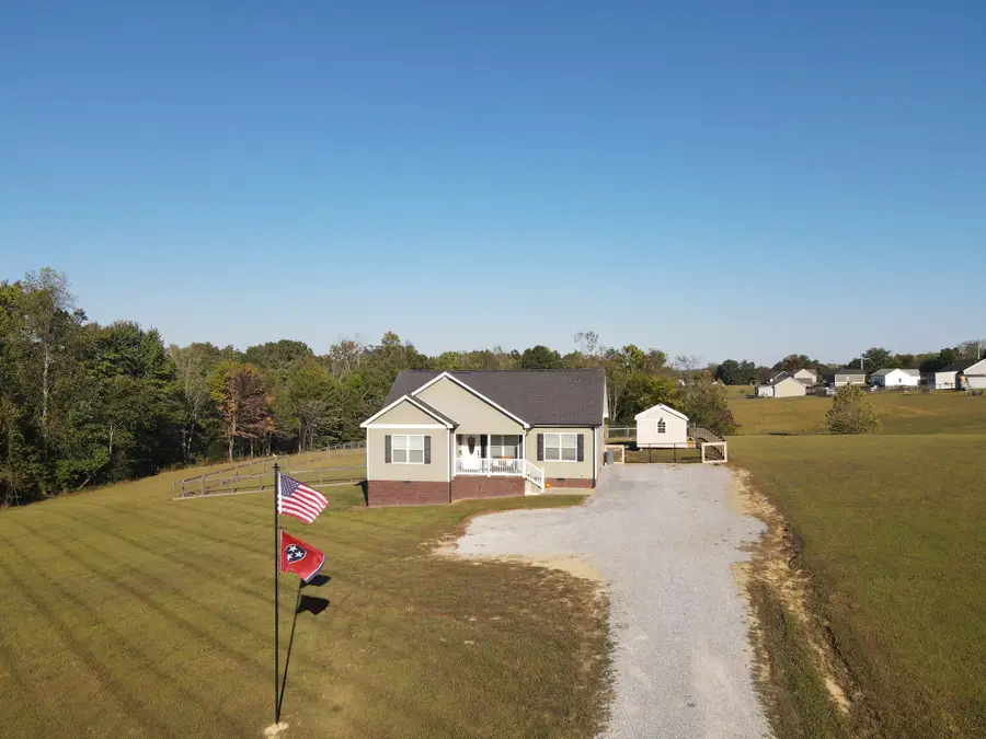 1193 Liberty Rd, Charlotte, TN 37036 - #3