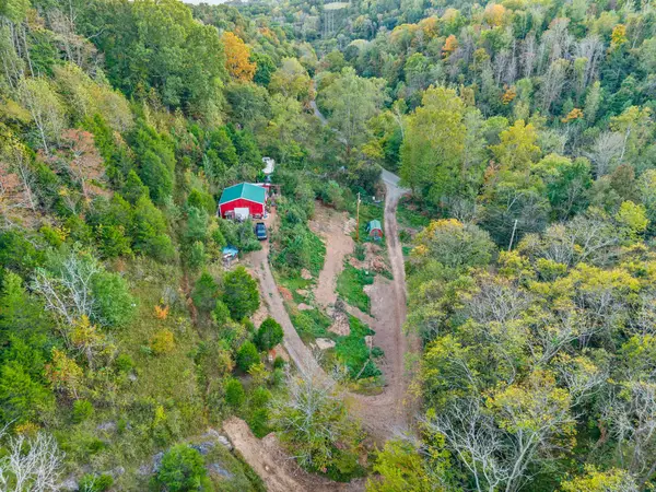 1330 Rock Bridge Rd, Bethpage, TN 37022
