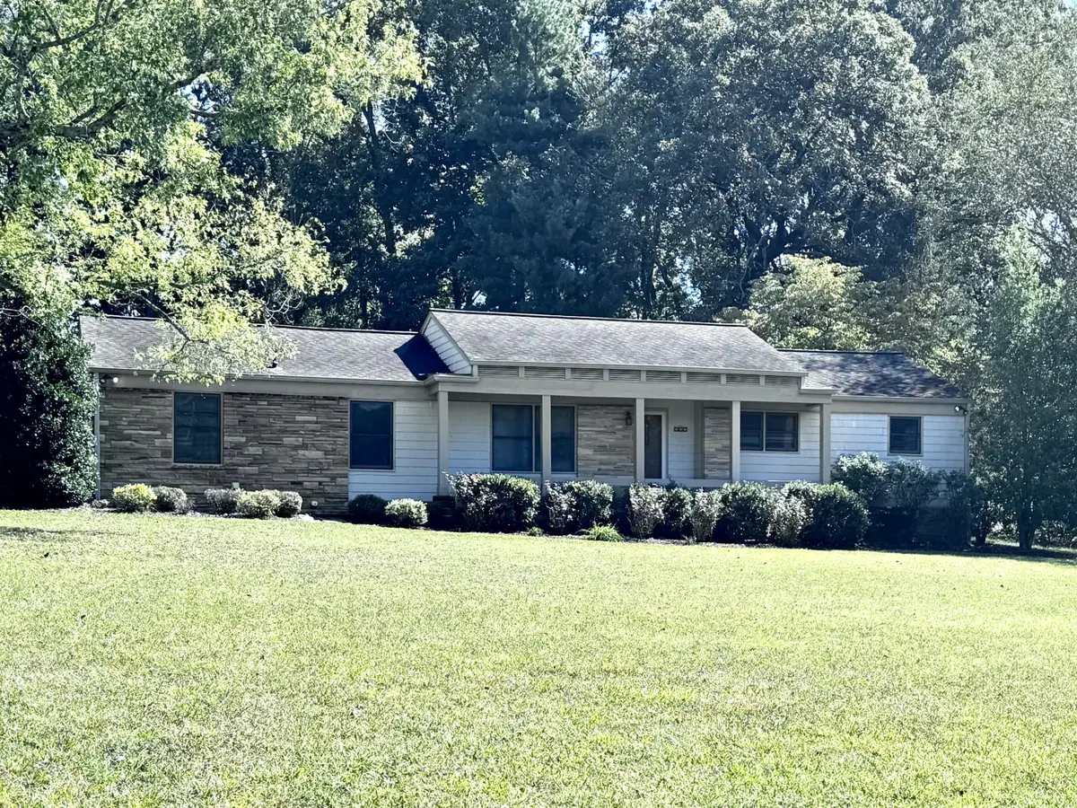 107 Hillwood Ln, McMinnville, TN 37110 - #1