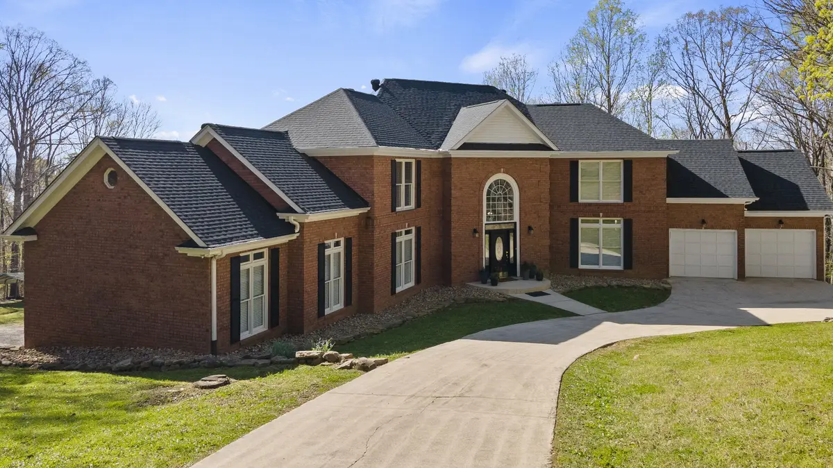 310 Bluffs Rd S, South Pittsburg, TN 37380 - #1