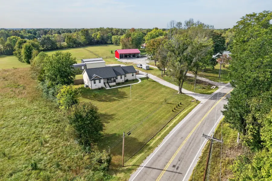 7740 Nashville Hwy, Baxter, TN 38544 - #2