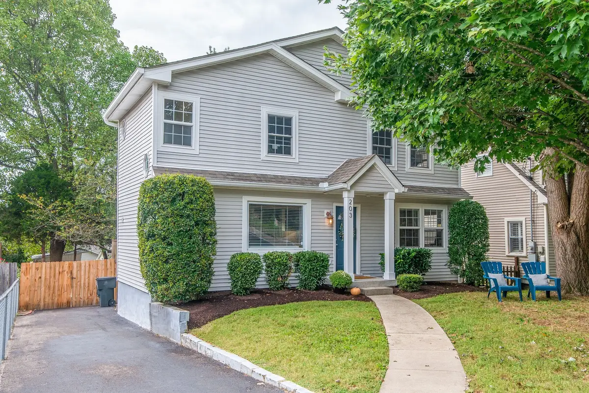 203 53rd Ave N, Nashville, TN 37209 - #1