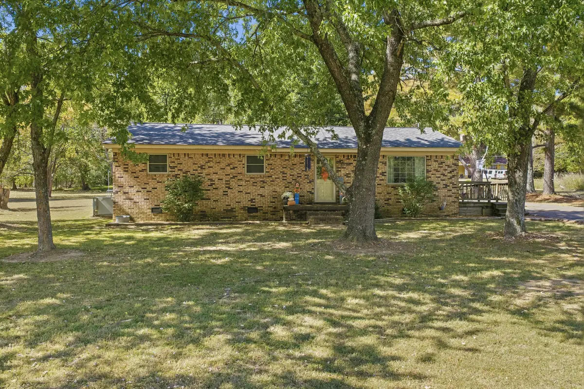 155 Haley St, Huntingdon, TN 38344 - #1