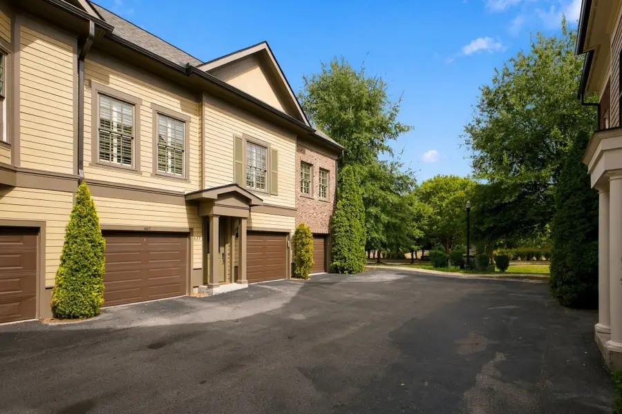 633 Grant Park Ct, Franklin, TN 37067 - #3