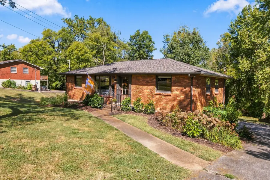 1829 Willow Springs Dr, Nashville, TN 37216 - #3