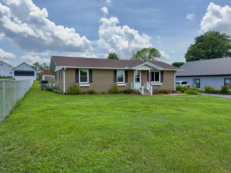 925 Old Mcminnville Rd, Woodbury, TN 37190 - #2