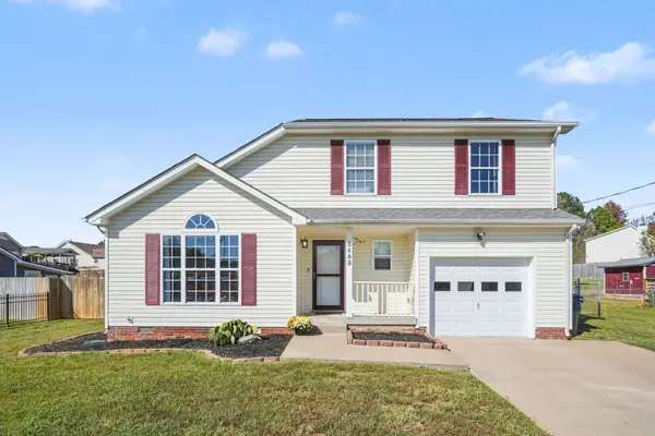 2483 Elkmont Dr, Clarksville, TN 37040