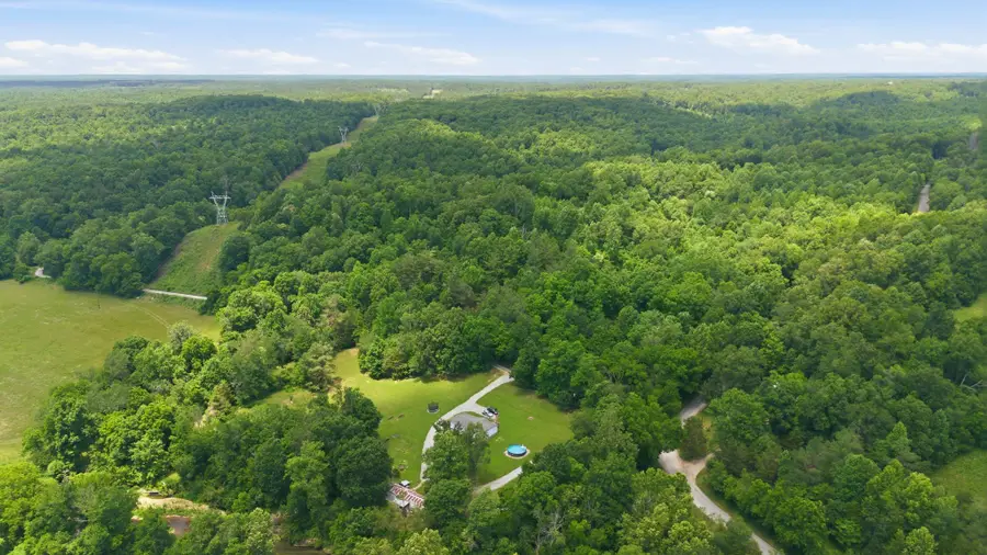 6829 Old Mill Creek Rd, Nunnelly, TN 37137 - #2