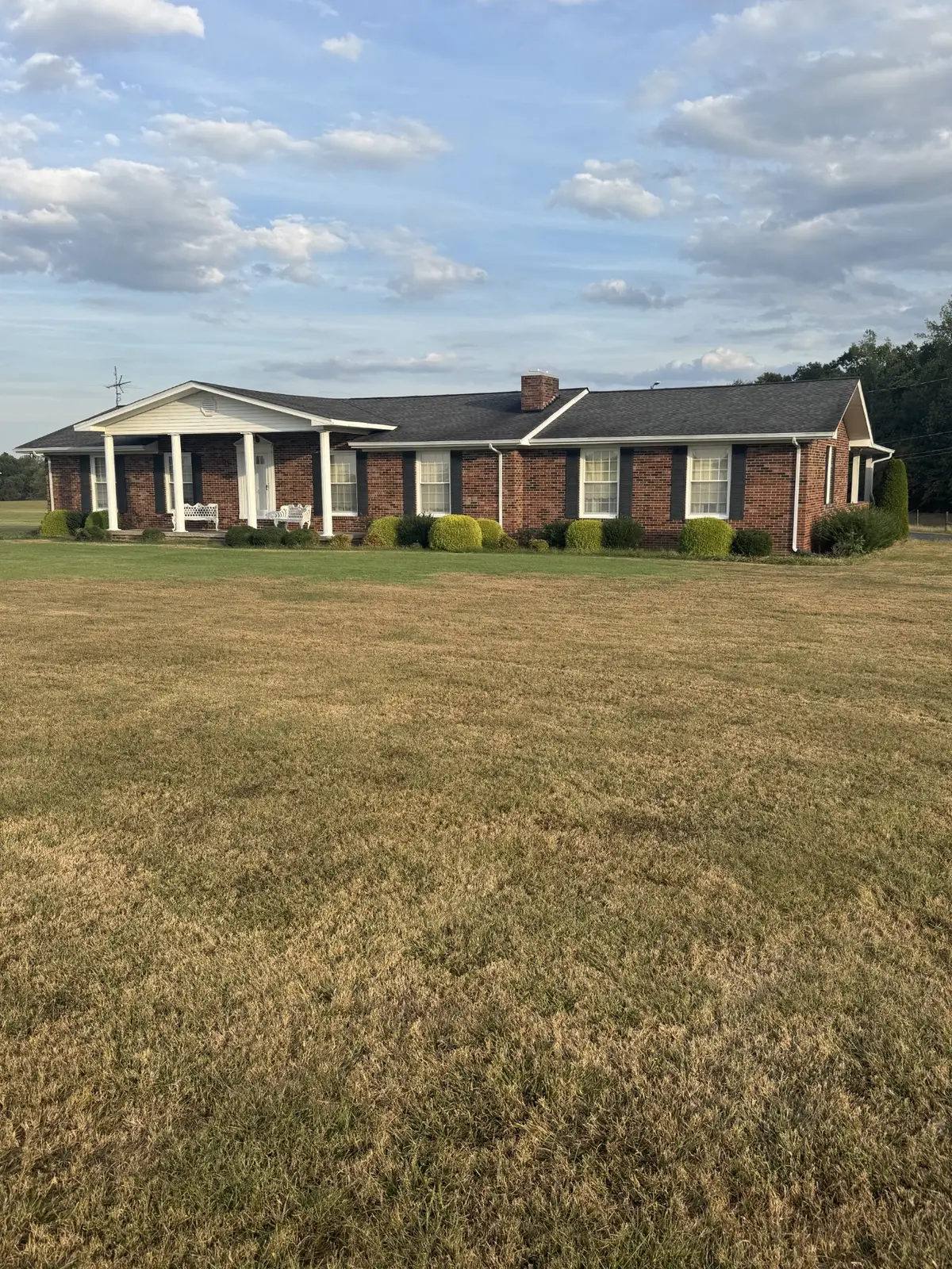 1332 Akersville Rd, Lafayette, TN 37083 - #1