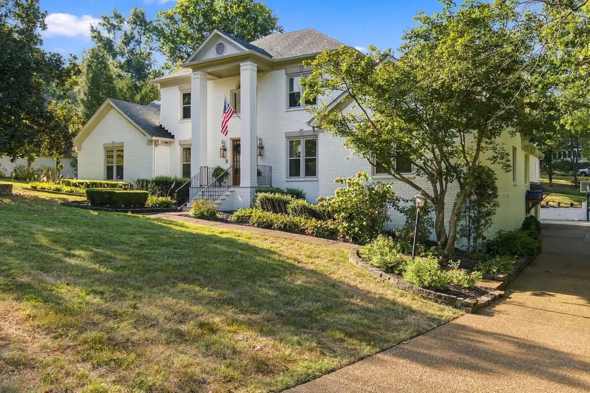 9325 Lake Shore Dr, Brentwood, TN 37027 - #1