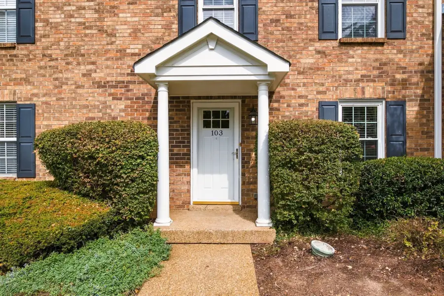 103 Cottage Pl, Nashville, TN 37214 - #2