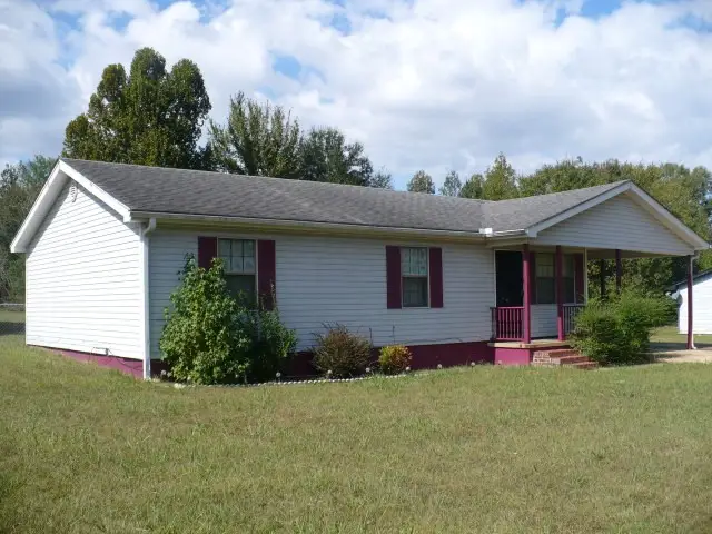 115 English St, Bolivar, TN 38008 - #2