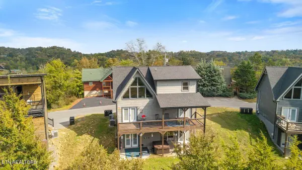 2053 Eagle Feather Drive, Sevierville, TN 37876