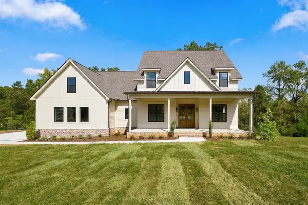 10 Evergreen Trail, Burns, TN 37029