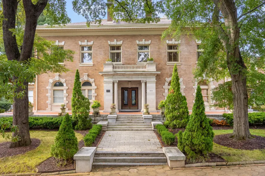 900 Vine Street #9, Chattanooga, TN 37403 - #2