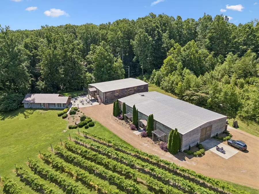 109 Overhead Bridge Rd, Hampshire, TN 38461 - #2