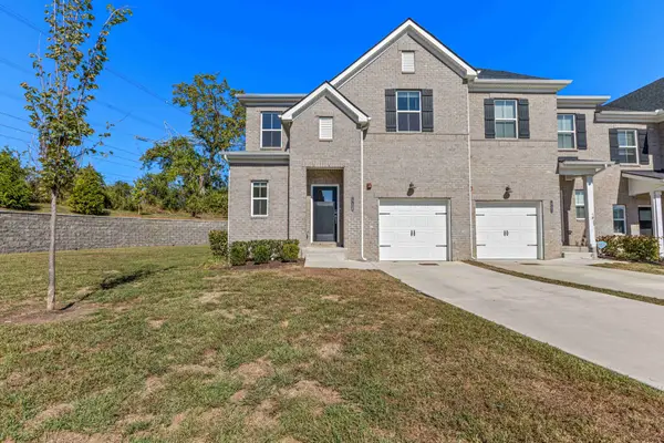 204 Douglas Bend Rd #1706, Gallatin, TN 37066