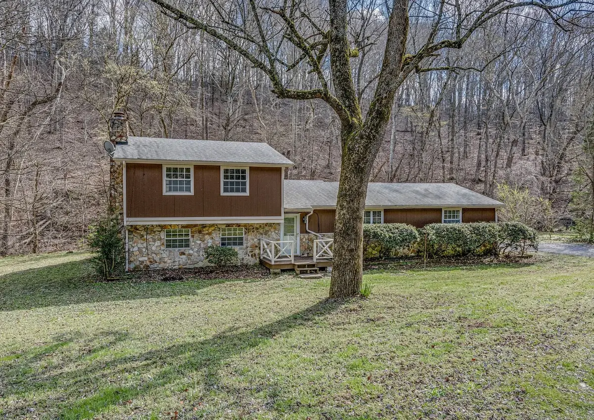 1037 Green Valley Dr, Ashland City, TN 37015 - #1