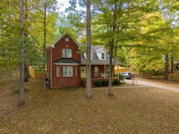 112 Hillwood Dr, Dickson, TN 37055