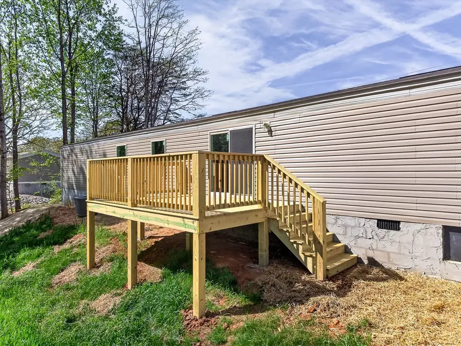 852 Old Dunlap St, Spencer, TN 38585 - #3