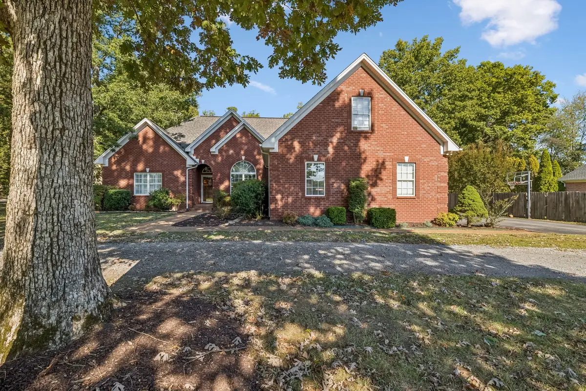 1607 Ellington Dr, Lafayette, TN 37083 - #1