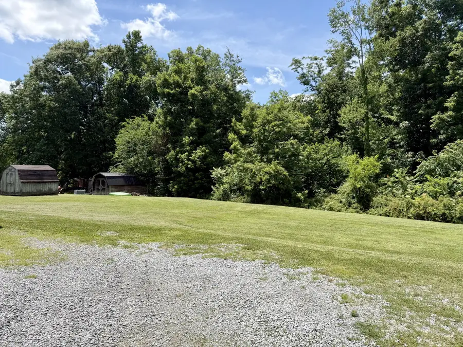 715 Clark Hollow Rd, Whitleyville, TN 38588 - #3