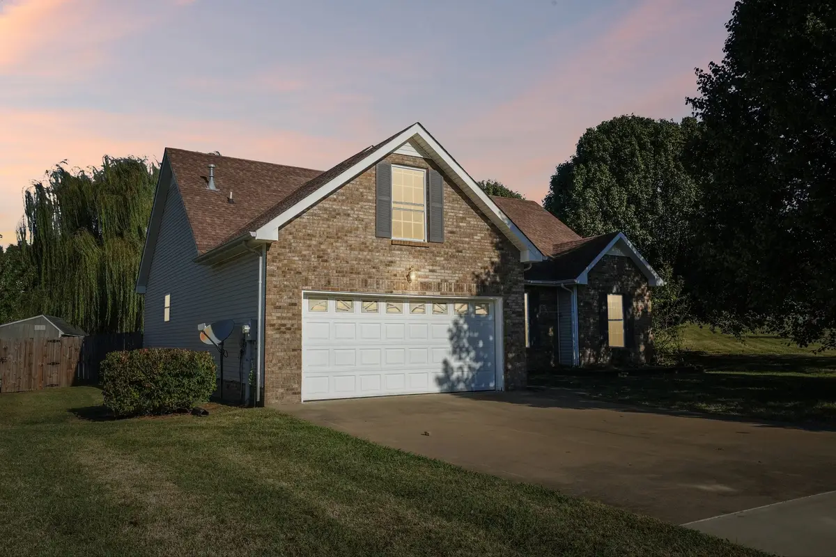 3358 Brownsville Rd, Clarksville, TN 37043 - #1