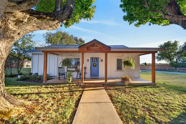531 W Gallatin St, Adairville, KY 42202