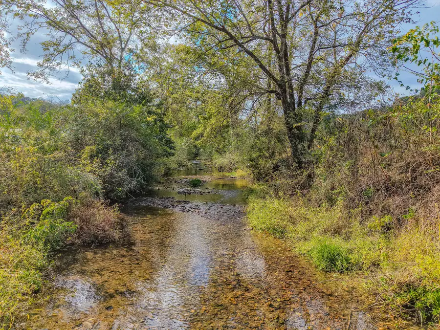 1905 Weakley Creek Rd, Lawrenceburg, TN 38464 - #2