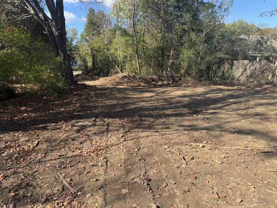 2207 River Rd, Clarksville, TN 37040 - #2