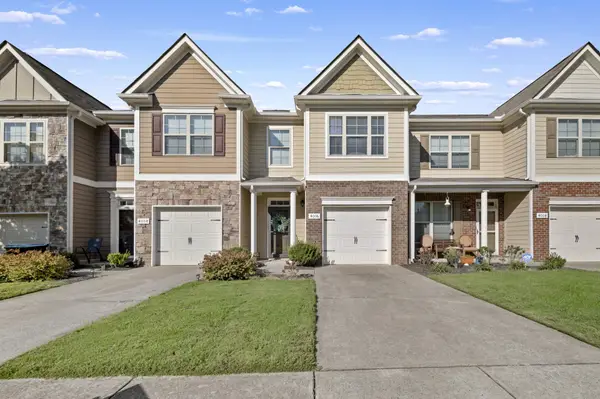 4006 Cannonsgate Ln, Murfreesboro, TN 37128
