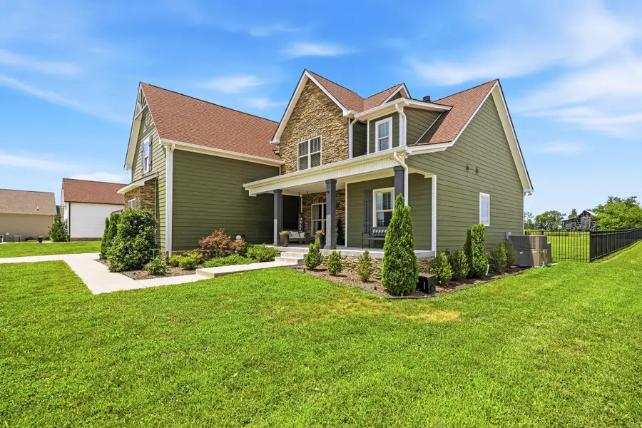 529 Clearview Rd, Cottontown, TN 37048 - #2