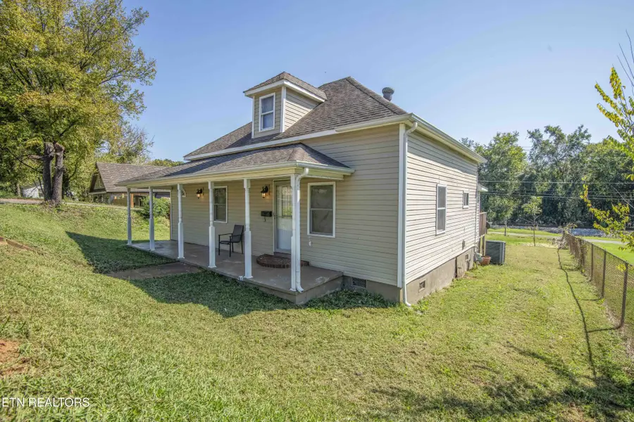 1000 W Broadway St, Lenoir City, TN 37771 - #2