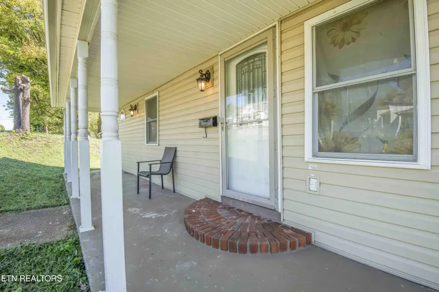 1000 W Broadway St, Lenoir City, TN 37771 - #3