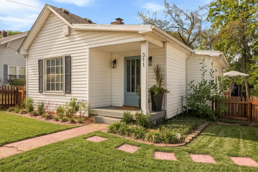 311 37th Ave N, Nashville, TN 37209 - #3