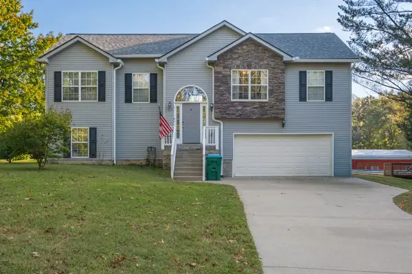 1340 Salem Rd, Clarksville, TN 37040