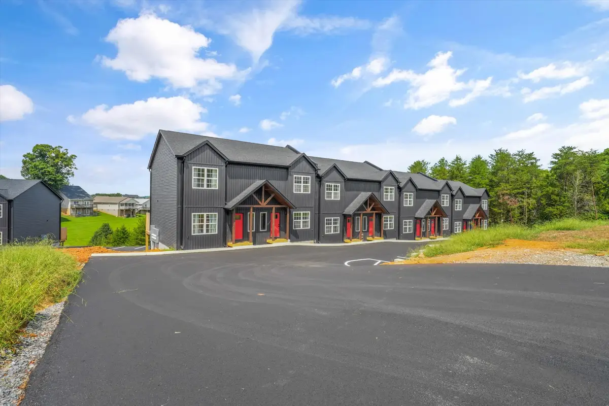 1477 William Holt Blvd, Sevierville, TN 37862 - #1