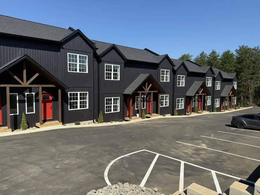 1477 William Holt Blvd, Sevierville, TN 37862 - #2