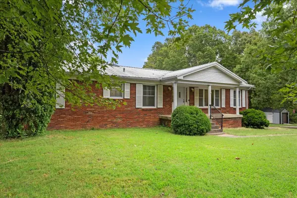 1125 Timber Ridge Road, Charlotte, TN 37036