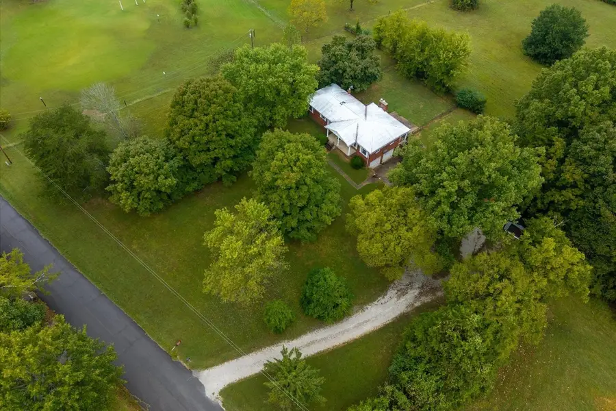 1125 Timber Ridge Road, Charlotte, TN 37036 - #3
