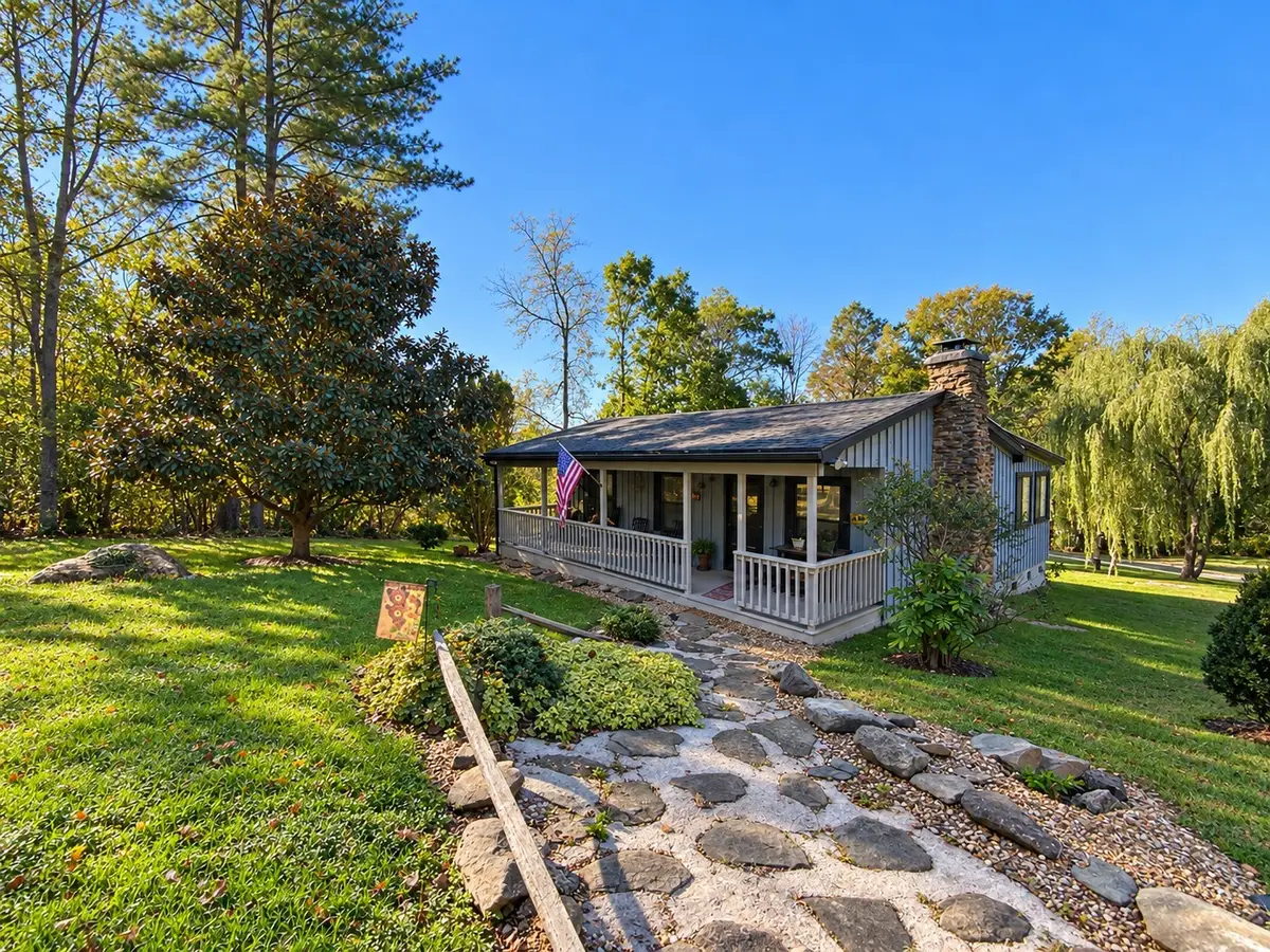 4455 Trail Hollow Rd, Cosby, TN 37722 - #1