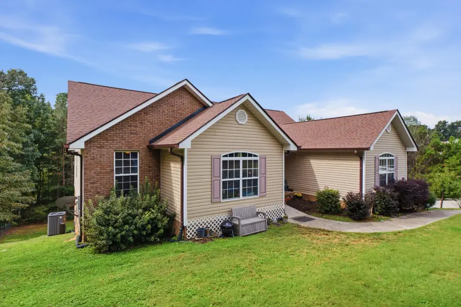 193 Southern Oaks Drive Se, Cleveland, TN 37323 - #2