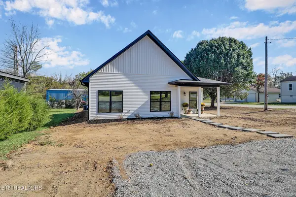304 W Stewart Ave, Monterey, TN 38574